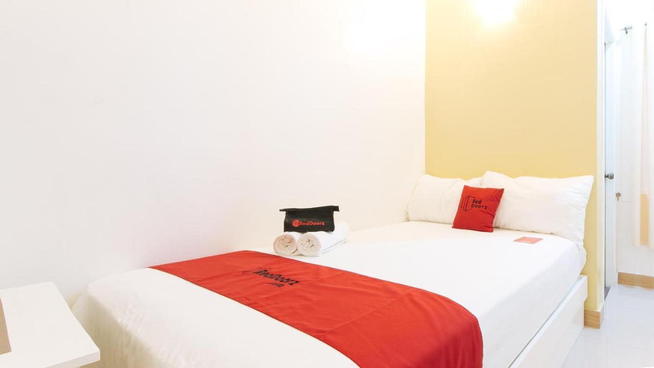 Reddoorz Plus Near Lapasan Plaza Cagayan De Oro Cagayan de Oro Exterior foto